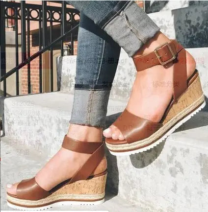 Sandales à Talon Compensé pour Femme avec Boucle Élégante