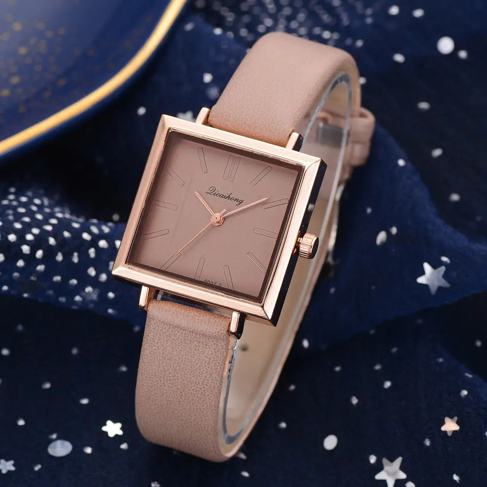 Montre Carrée Élégante pour Femmes - Bracelet en Cuir Chic & Mouvement Quarts Fiable